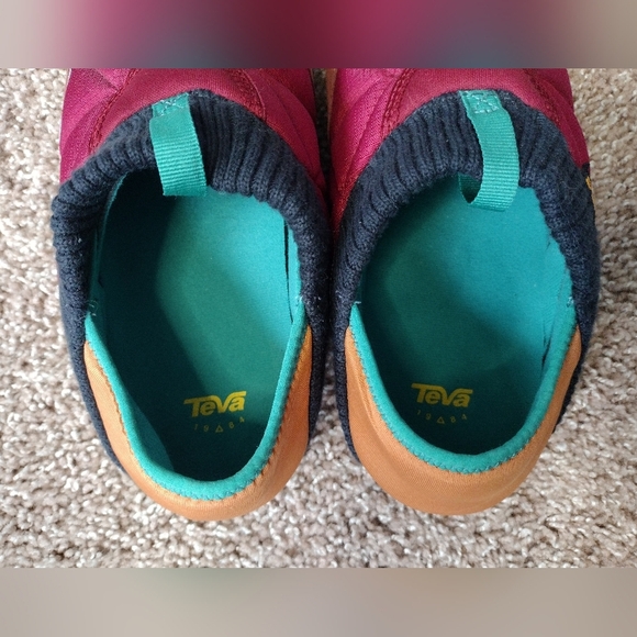 Teva ReEMBER Quilted Slip-On Shoes - Burgundy and Teal - Picture 10 of 10